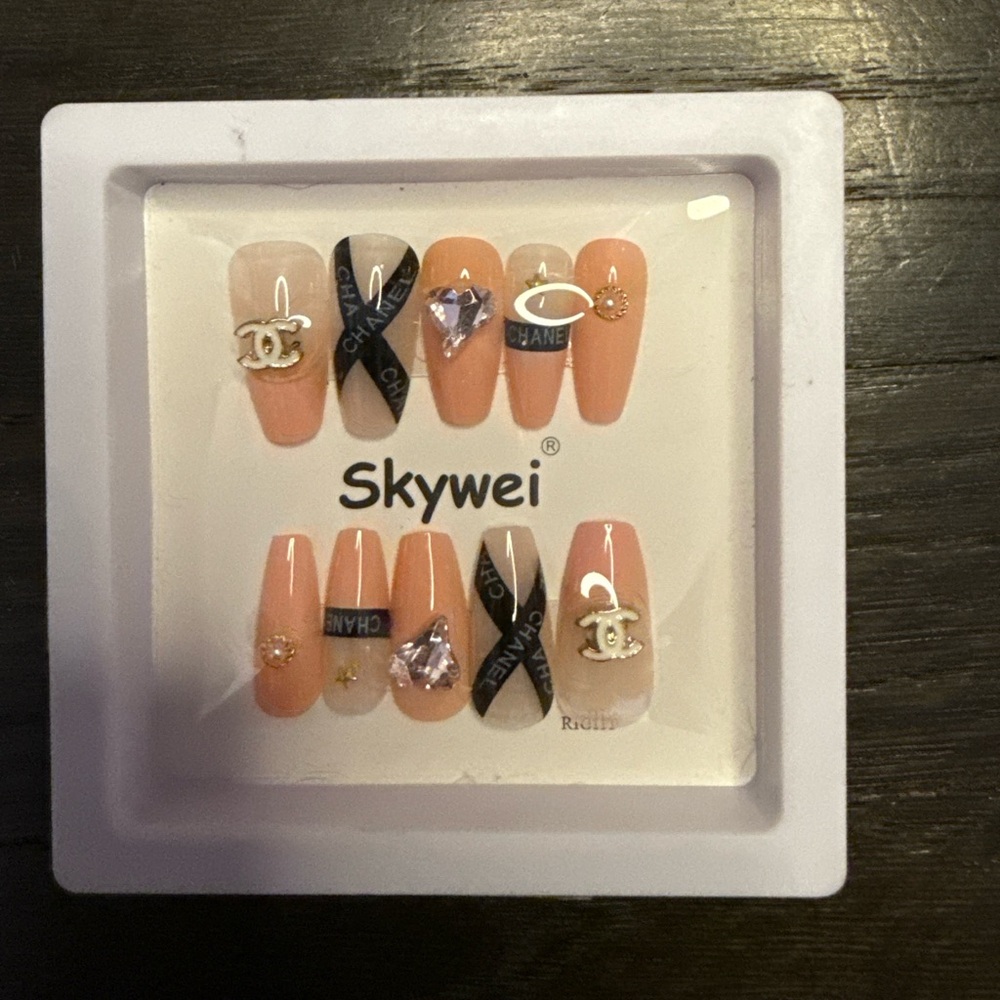 Luxury Designer-Inspired Press On Nails – Nude & Black Ribbon 3D Bling & Charms